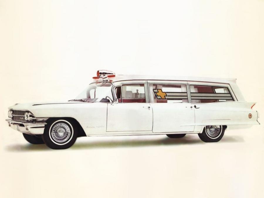  Cadillac Superline Parkway Ambulance by Sayers & Scovill 1962 года  (фото 1 из 1)